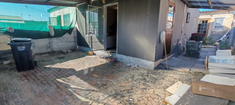 2 Bedroom Property for Sale in Clairewood Western Cape